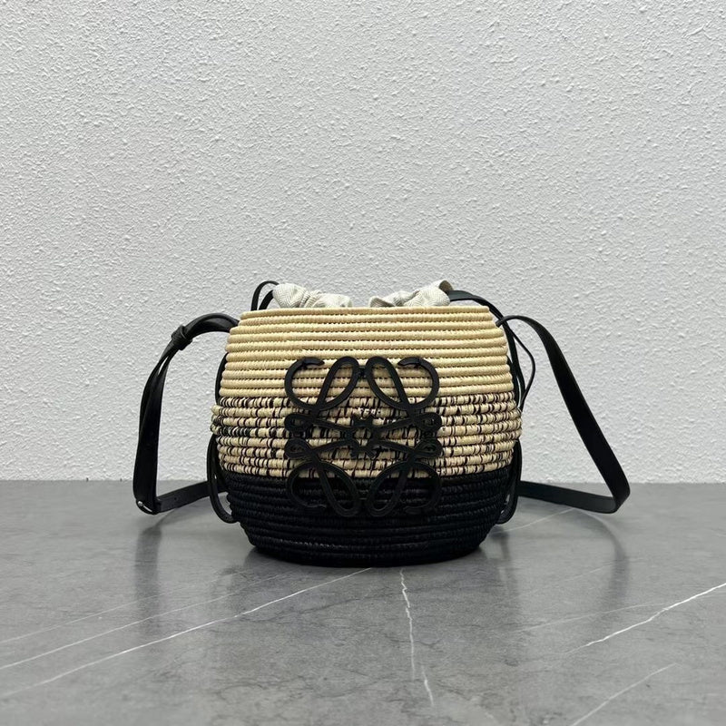 Ziva's Charm handbag – front view (18cm*16cm*12cm)