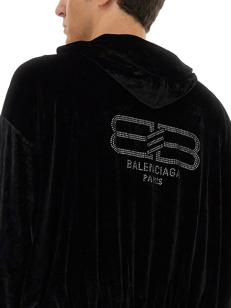 Close-up of Balenciaga jerseys & knitwear hardware and fine stitching