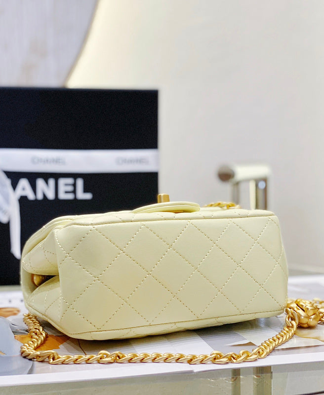  handbag, compact everyday style, image 5