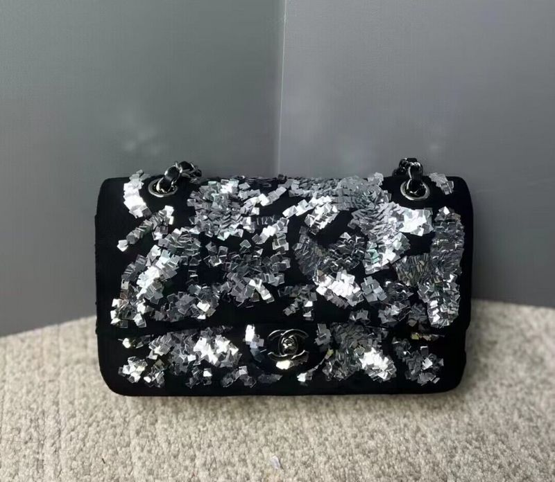 women's handbag, versatile design, view 5