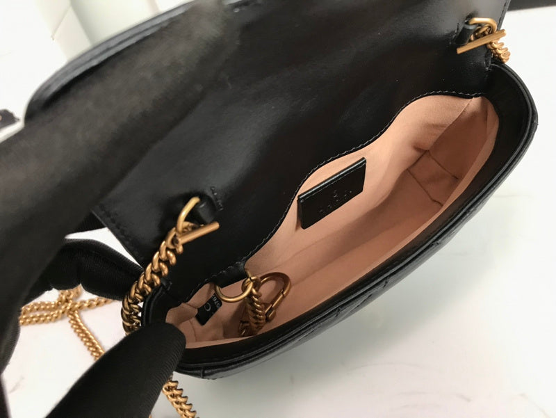 Close-up detail of everyday-luxe polished women's handbag – women's premium purse