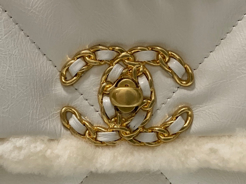  women's handbag, versatile design, view 2
