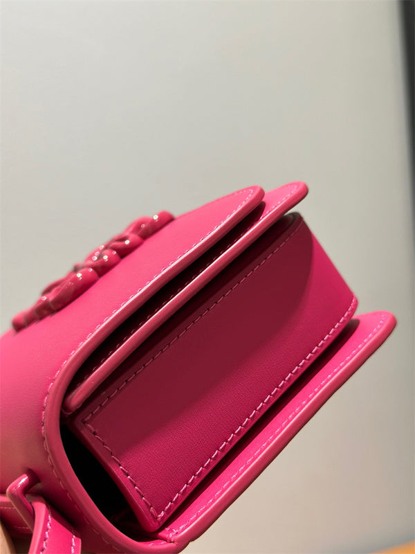 Ziva's Charm handbag – front view (19cm*6cm*13.5cm)