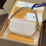  essential crossbody bag styled with outfit 12
