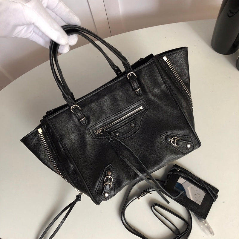 Back view of polished premium women's handbag – women's everyday handbag