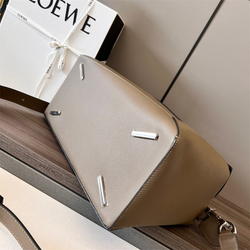 Ziva's Charm handbag – lifestyle view (36.5cm*19cm*23cm)