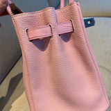  classic everyday bag detail view showing craftsmanship 8