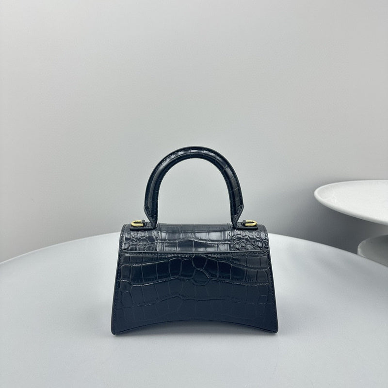 Zivas Charm Signature Style Fashion Handbag (Considered Detail & Form) – Full Silhouette