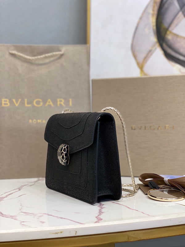 Effortless Faux Leather Handbag - Refined Silhouette | Women's Statement Accessory #1788 - hardware and detail close-up (image 5) of designer-inspired handbag