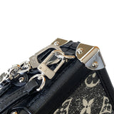  Versatile satchel front view 7