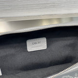 Front view of structured modern women's handbag – women's everyday handbag