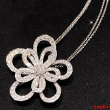 Close-up detail view of Van Cleef & Arpels unisex jewelry piece