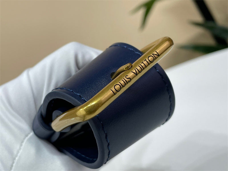  Elegant top-handle bag front view 7