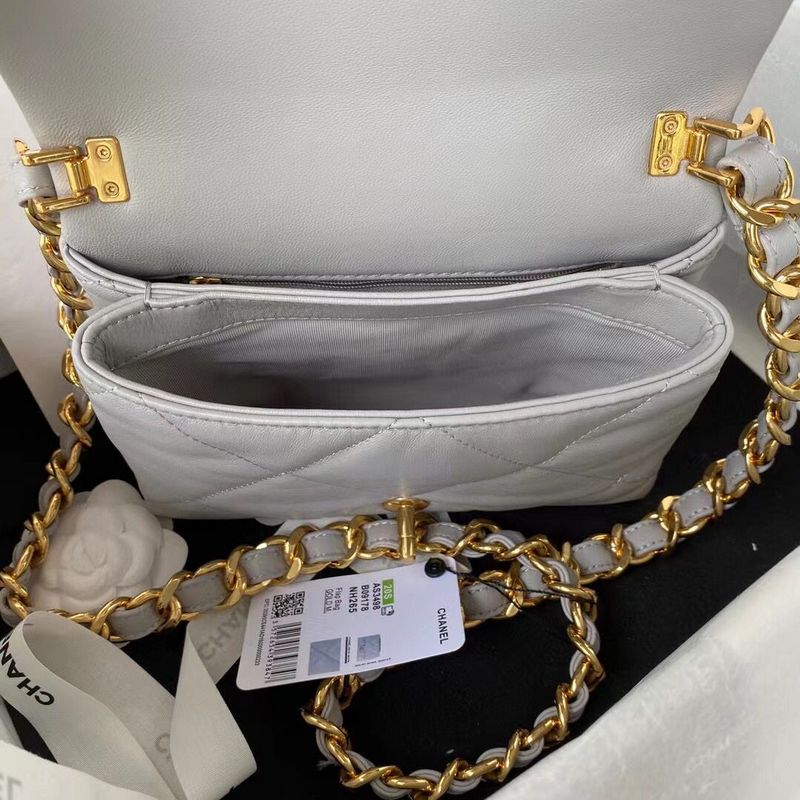 Zivas Charm Timeless Appeal Designer Handbag (Statement-Ready Design) – Back View