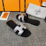 Hermes sandals Style 035 - packaging and accessories