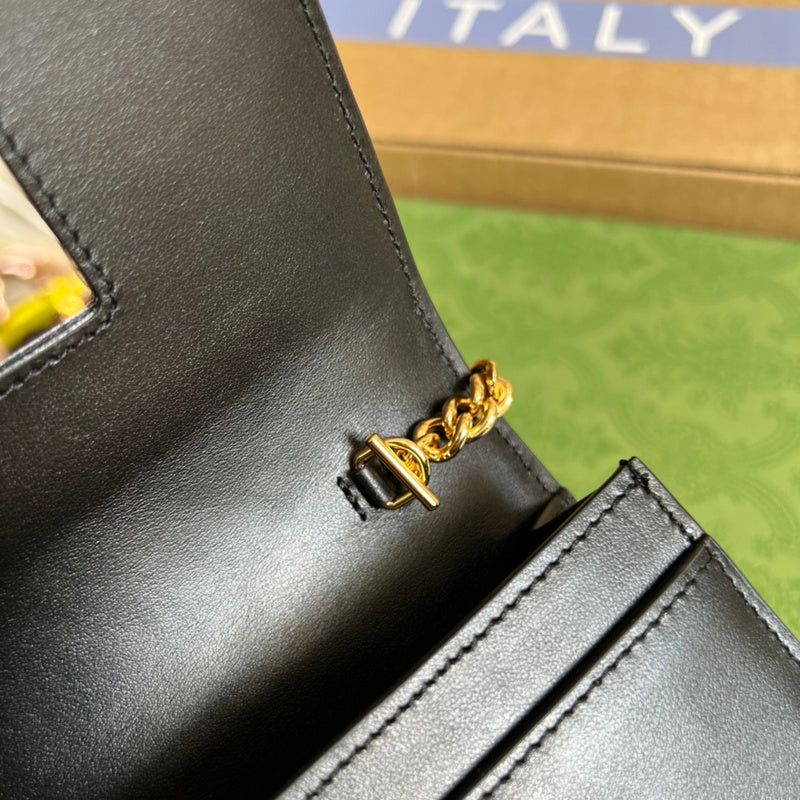 Close-up detail of fluid bag design