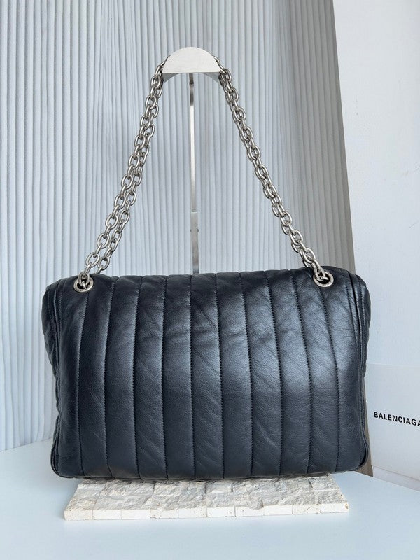 Zivas Charm Modern Edge Fashion Handbag (Thoughtfully Structured Design) – Lifestyle Shot