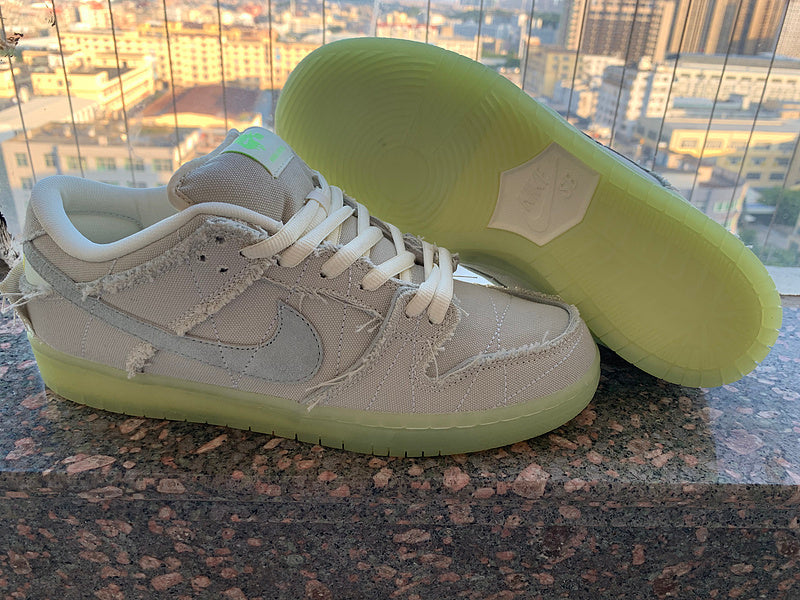Nike Men's & Women's Luxury Lifestyle Trainers — Style 195 back view