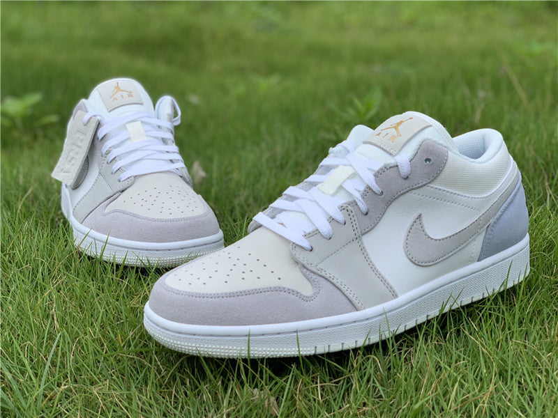 Nike Men's & Women's Premium Low-Top Trainers — Style 049 hardware detail