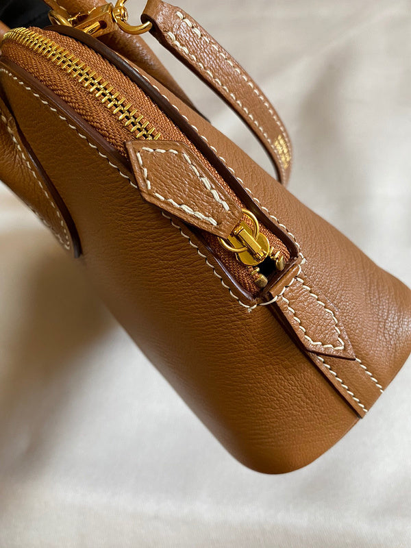 Minimalist handbag styled for everyday wear
