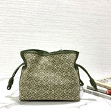 Ziva's Charm handbag – product shot (23.5cm*18cm*9cm)