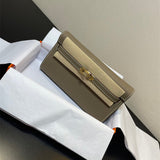  Streamlined carryall bag front view