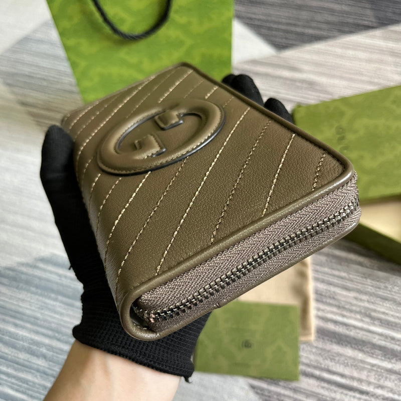 Front view of elevated signature women's handbag – women's everyday handbag