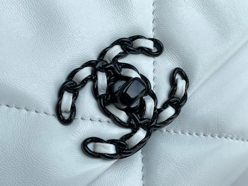  women's handbag, mid design, view 9