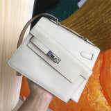  Refined handbag carried on shoulder