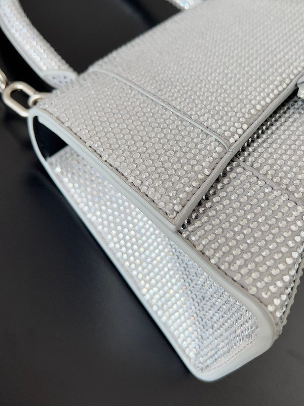 Zivas Charm Chic Craftsmanship Statement Handbag (Modern Wardrobe Staple) – Interior View