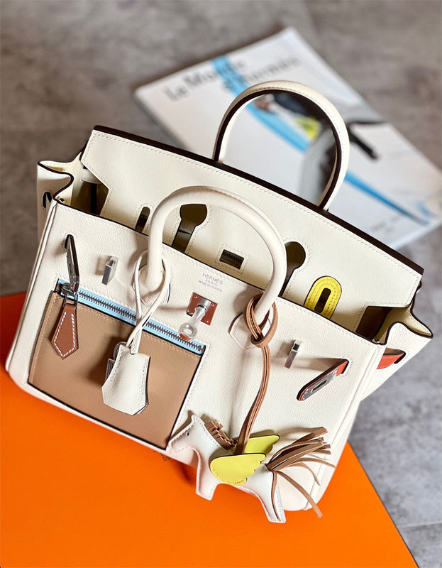 Balanced handbag styled for everyday wear