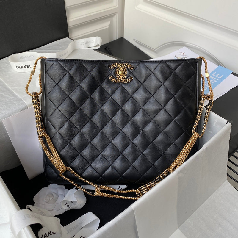  spacious purse view 1