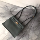  Streamlined carryall bag front view 13