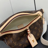  shoulder bag interior and compartment view 9