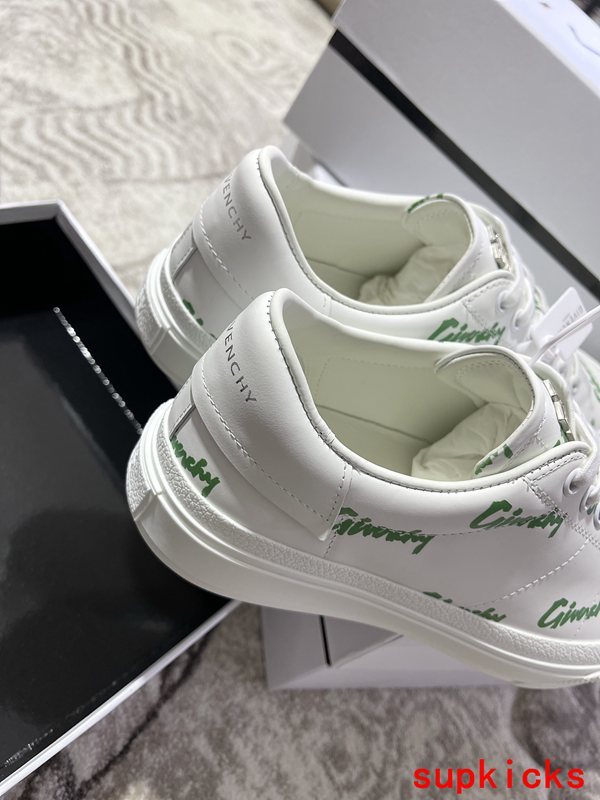 Givenchy shoes Style 020 - top view showing design