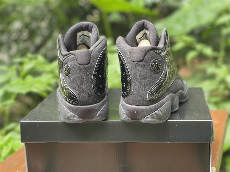 Nike Men's & Women's Designer Lifestyle Shoes — Style 236 detail view