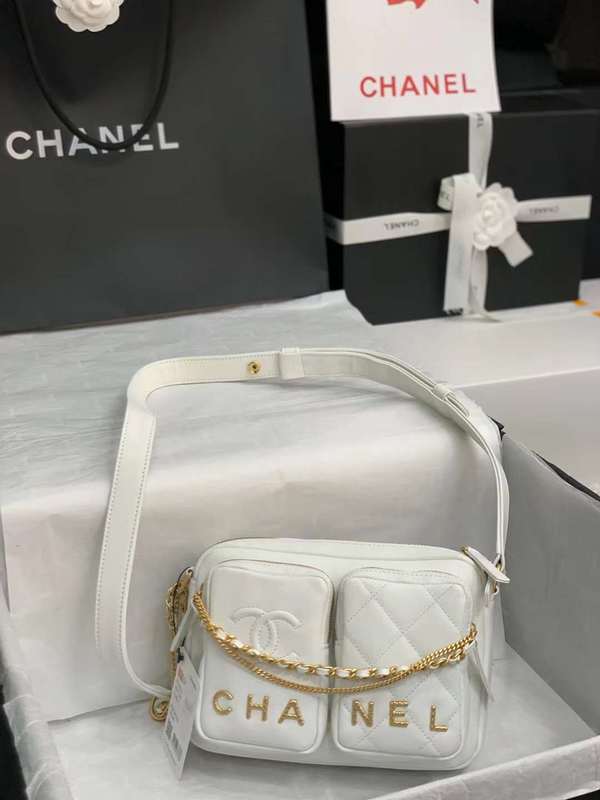 Zivas Charm Streamlined Design Designer Handbag (Elevated Accessory Essential) – Detail View