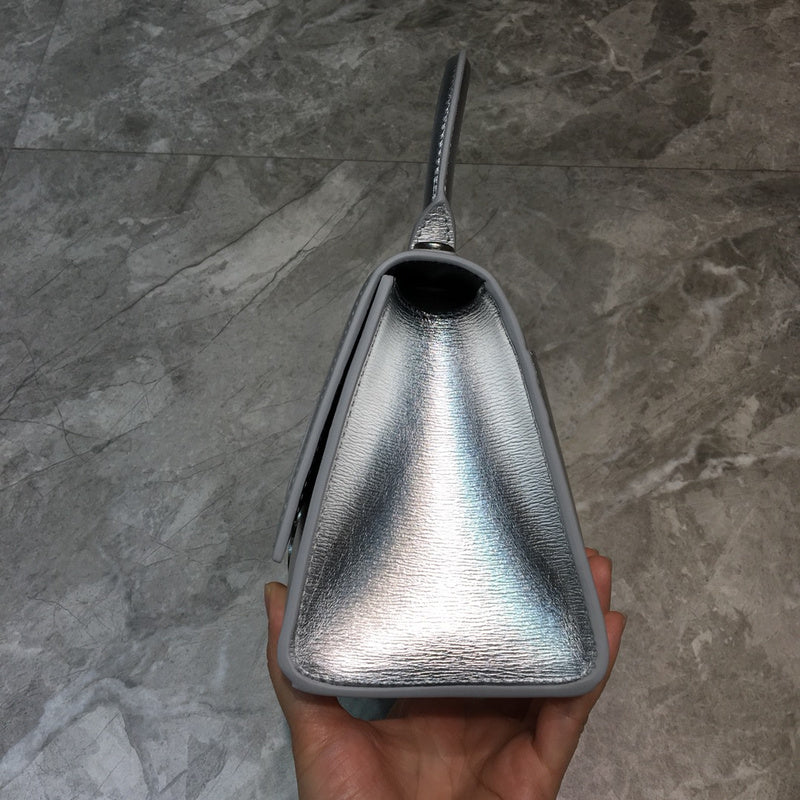 Contemporary Vegan Leather Handbag - Understated Luxury Look | Women's Everyday Carry Handbag #617 - back view (image 4) of designer-inspired handbag