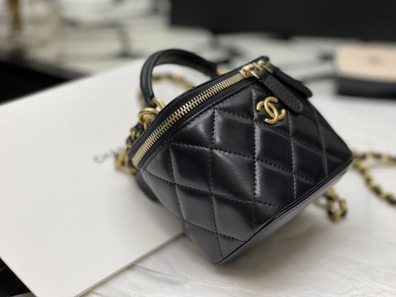  handbag, compact everyday style, image 8