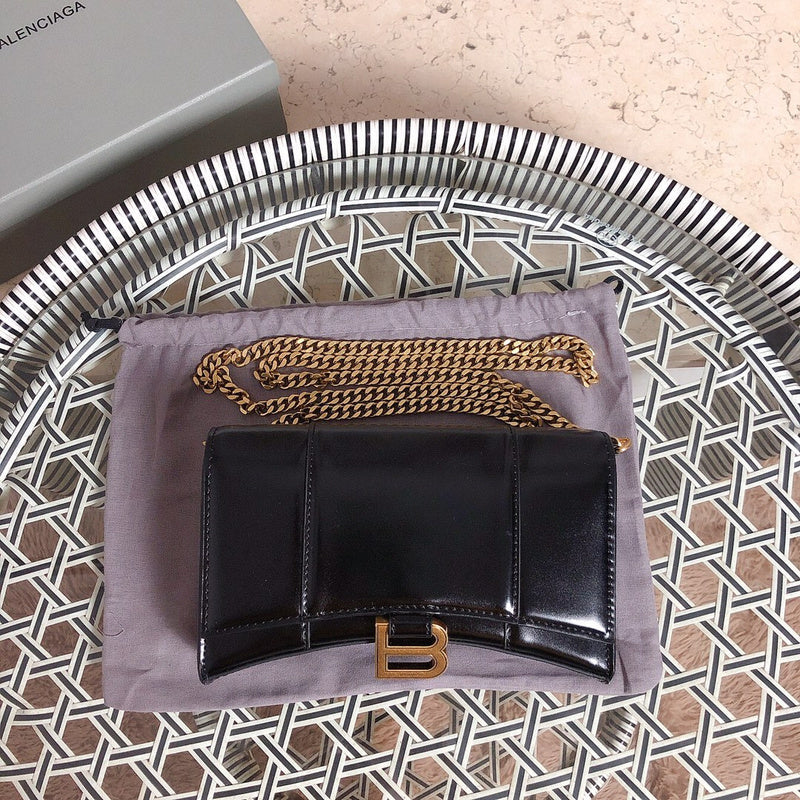 Front view of statement classic women's handbag – women's luxury handbag