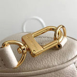  Essential structured bag front view 7