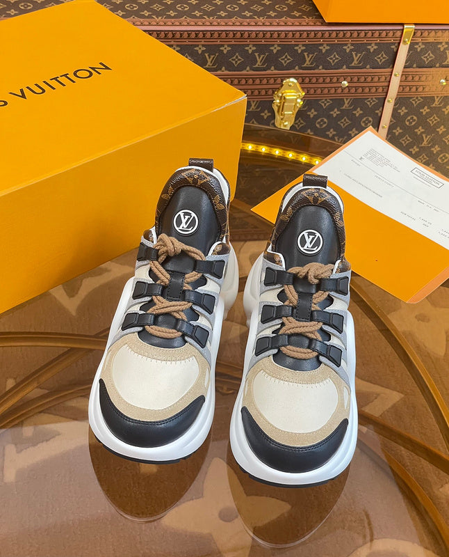 Louis Vuitton shoes Style 326 - side profile detail