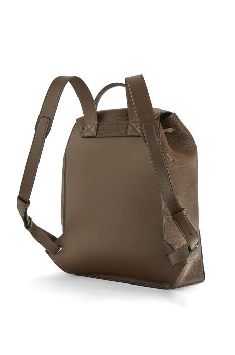 Ziva's Charm handbag – close-up view (31.5cm*40.5cm*14cm)