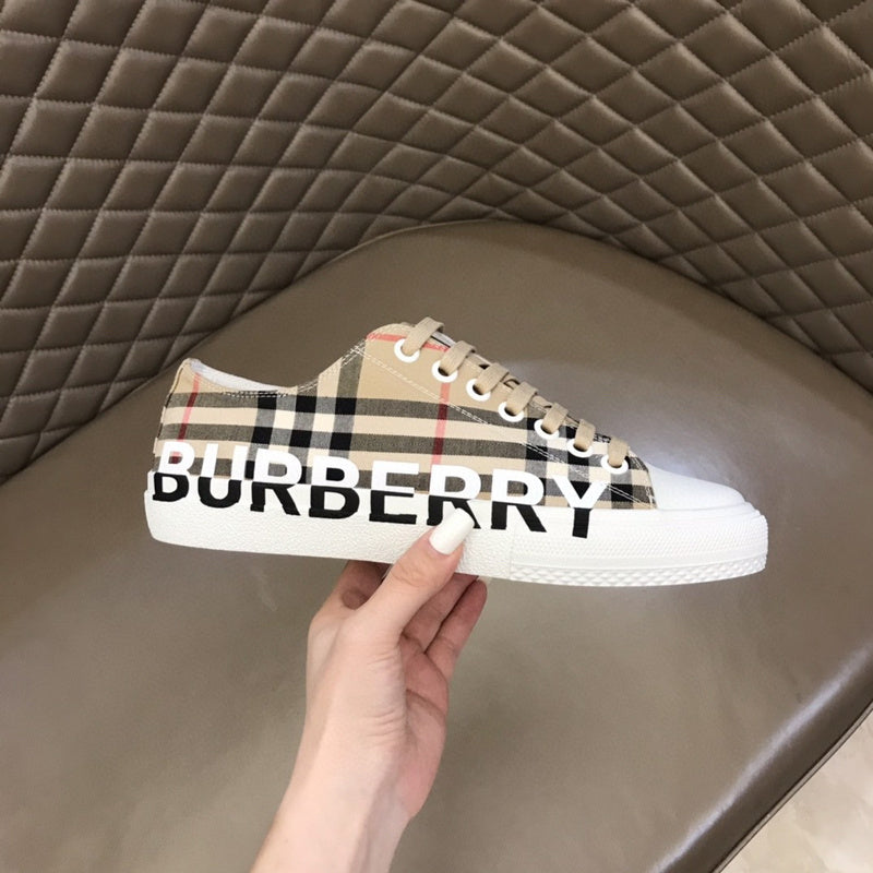 Burberry shoes Style 157 - top view showing design