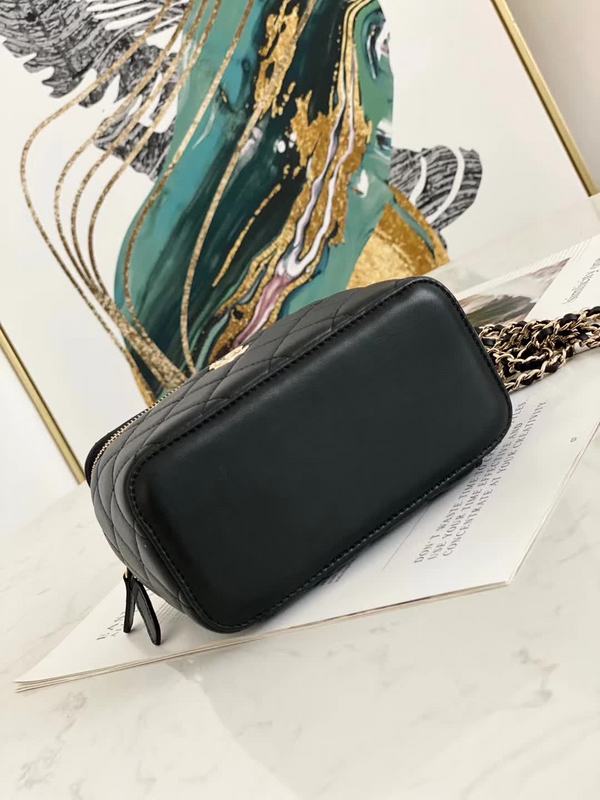 Zivas Charm Effortless Sophistication Fashion Handbag (Everyday Luxury Essential) – Interior View