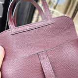  Classic top-handle bag front view 7