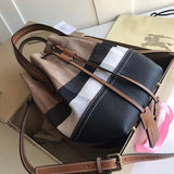 Ziva's Charm handbag – front view (one versatile size)