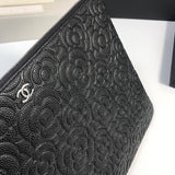 Zivas Charm Signature Style Everyday Handbag (Contemporary Shape Language) – Angled View