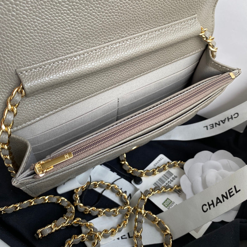 Zivas Charm Classic Sensibility Fashion Handbag (Considered Detail & Form) – Interior View