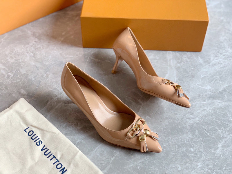 Louis Vuitton shoes front view designer style